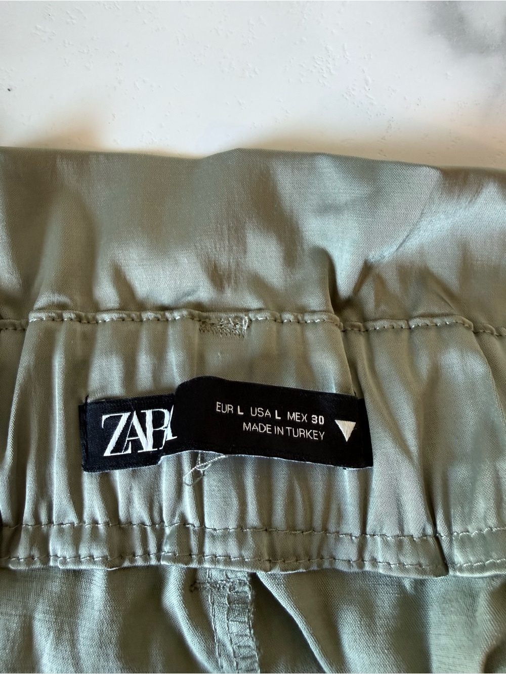 Zara High-Waist Paperbag Cargo Shorts Green Tailored Closet Staple size Large - Picture 2 of 11